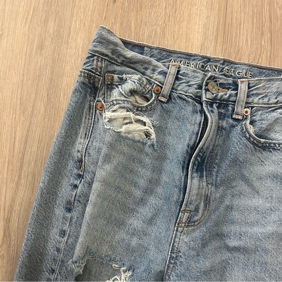American Eagle High Waisted Ripped Jeans - Picture 3 of 5